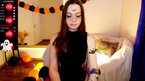 Snapshot of an6elica chatting on October 31, 2025, 2:45 am Angie online show from October 31, 2025, 2:45 am