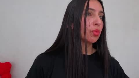 Snapshot of ana_castilo chatting on April 19, 2026, 2:38 pm Ana IG an castillo 1 online show from April 19, 2026, 2:38 pm