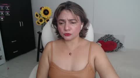 Snapshot of ana_hotmilfx chatting on March 9, 2025, 11:56 pm ANA online show from March 9, 2025, 11:56 pm