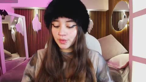 Ana online show from October 6, 2025, 7:33 pm