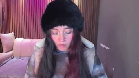 Ana online show from November 7, 2025, 4:01 am