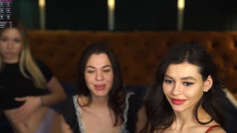 Sweet girls online show from February 7, 2025, 2:58 pm