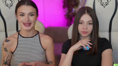 Sweet girls online show from February 17, 2025, 2:48 pm