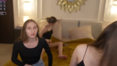 Sweet girls online show from February 27, 2025, 5:47 pm