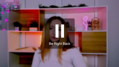 anabel_foxis online show from November 7, 2025, 7:58 pm