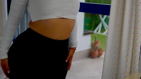 anabelcurvy online show from November 5, 2025, 2:17 pm