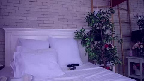 anabellastar online show from February 25, 2025, 10:47 am