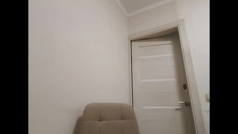 ANABELLOVEE online show from January 18, 2025, 8:30 pm