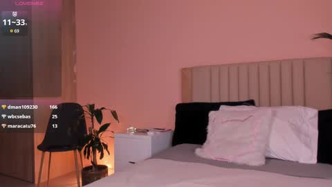 Ana Henao or Annie... Follow me ahenaocb Insta  X online show from February 27, 2025, 2:21 am