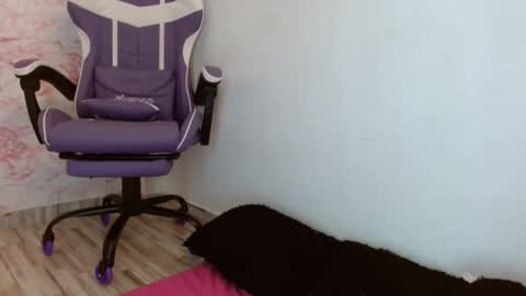 ANAH   online show from September 26, 2025, 9:30 pm