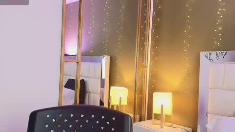 Anahi  online show from October 5, 2025, 7:45 pm