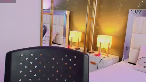 Anahi  online show from October 15, 2025, 8:09 pm