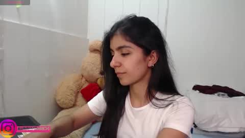 Snapshot of anahibrowns95 chatting on November 18, 2025, 7:40 pm Anahi Browns online show from November 18, 2025, 7:40 pm