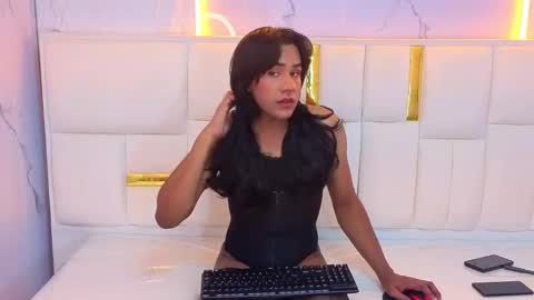 Ana  online show from September 23, 2025, 8:12 pm