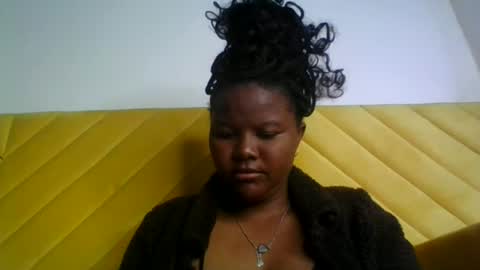 anaissa23 online show from June 29, 2026, 4:19 am