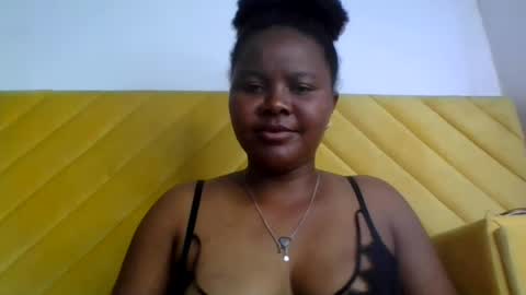 anaissa23 online show from July 17, 2026, 7:08 pm