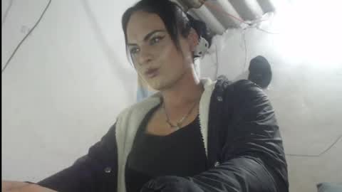 Snapshot of analia_smith chatting on April 24, 2026, 7:00 am Analia smith online show from April 24, 2026, 7:00 am