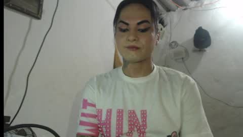 Snapshot of analia_smith chatting on May 13, 2026, 5:43 pm Analia smith online show from May 13, 2026, 5:43 pm