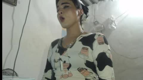 Snapshot of analia_smith chatting on May 25, 2026, 6:14 pm Analia smith online show from May 25, 2026, 6:14 pm