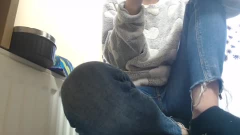 analove200 online show from March 5, 2025, 8:54 am
