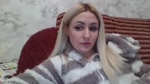 analqueen2024 online show from December 6, 2024, 6:39 pm
