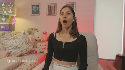 Ana Mara Botero online show from November 6, 2025, 7:59 pm