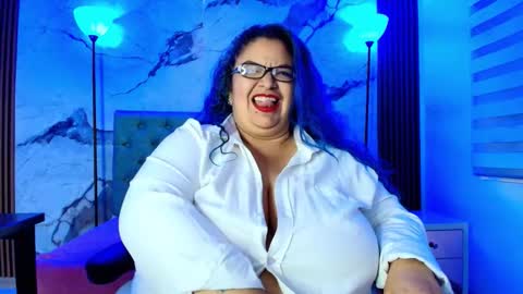  Ana Maria  online show from November 27, 2025, 8:22 pm