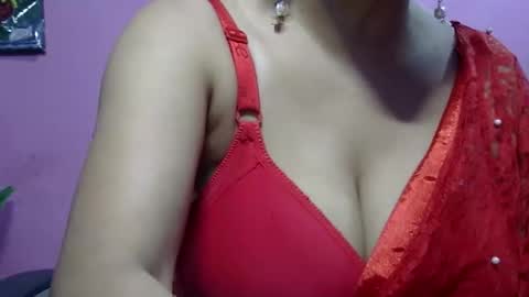 anamika794088 online show from October 15, 2025, 11:43 am