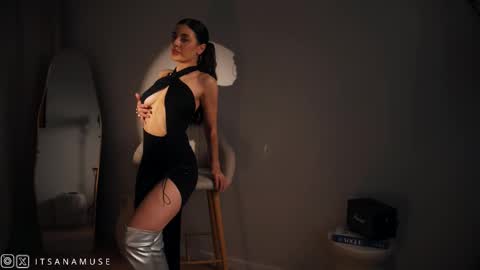 Ana online show from October 29, 2025, 9:38 pm