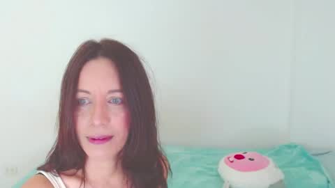 anapereira12 online show from May 31, 2026, 5:31 pm