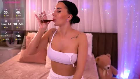 Anna online show from March 7, 2025, 5:40 am