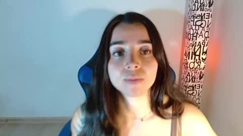 Snapshot of anarosse__ chatting on May 19, 2026, 12:38 am ana 3 online show from May 19, 2026, 12:38 am