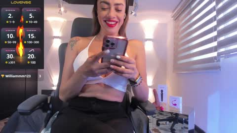 ana online show from February 8, 2025, 1:33 pm