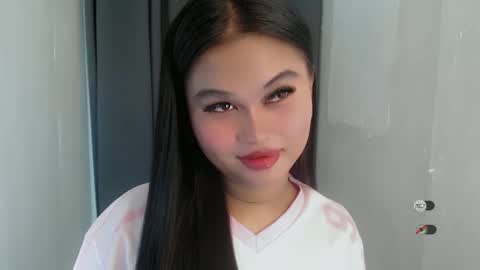 Snapshot of anaruru_ chatting on April 5, 2026, 3:42 pm ANA online show from April 5, 2026, 3:42 pm