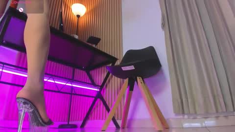 anastasia_snape online show from February 1, 2026, 12:37 pm