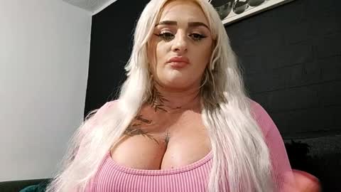 Snapshot of anastasiaamore chatting on June 4, 2026, 9:43 pm AnastasiaAmore online show from June 4, 2026, 9:43 pm