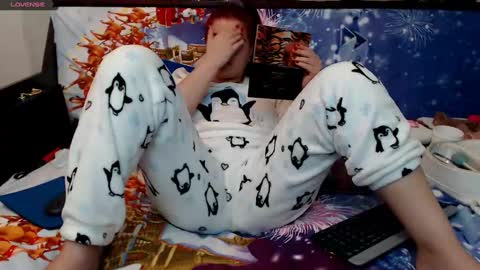 Ana   online show from January 3, 2025, 11:01 pm