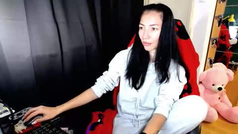 sweetSin online show from October 15, 2025, 9:42 am