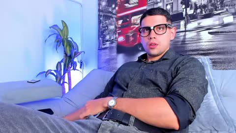 ANDER online show from January 22, 2025, 1:42 pm