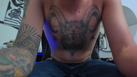 Snapshot of anders_x chatting on July 10, 2026, 1:32 am Andrs - online show from July 10, 2026, 1:32 am