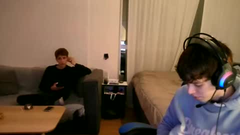 andertwink online show from May 24, 2026, 9:20 pm