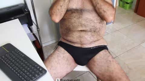 andipecas69 online show from March 4, 2025, 5:24 pm