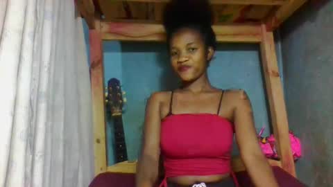 Snapshot of andiscah21 chatting on October 14, 2025, 8:09 pm Rasoa Edime Anissia online show from October 14, 2025, 8:09 pm