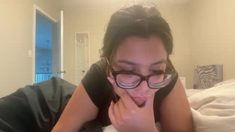 anditspinkxo online show from July 30, 2026, 2:32 am