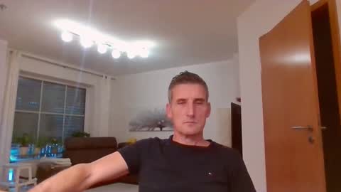 Name online show from October 10, 2025, 6:45 am