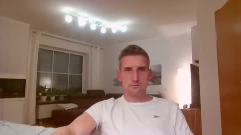 Name online show from November 10, 2025, 8:41 pm