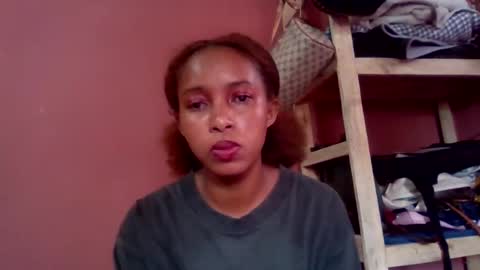 Snapshot of andre415913 chatting on December 23, 2025, 10:24 am andre415913 online show from December 23, 2025, 10:24 am