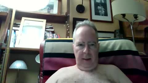 andre6045 online show from April 14, 2026, 7:09 pm