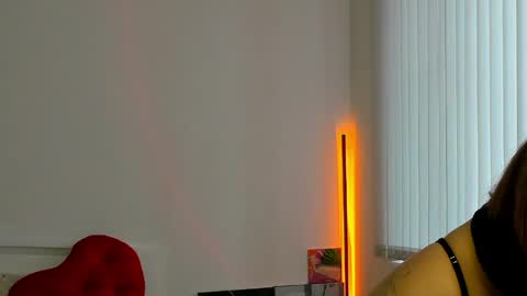 andrea__bass online show from May 16, 2026, 3:44 pm