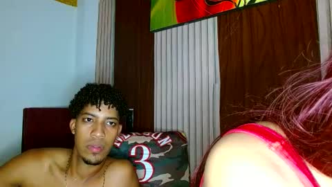 andrea andres couplehot online show from September 30, 2025, 7:57 am